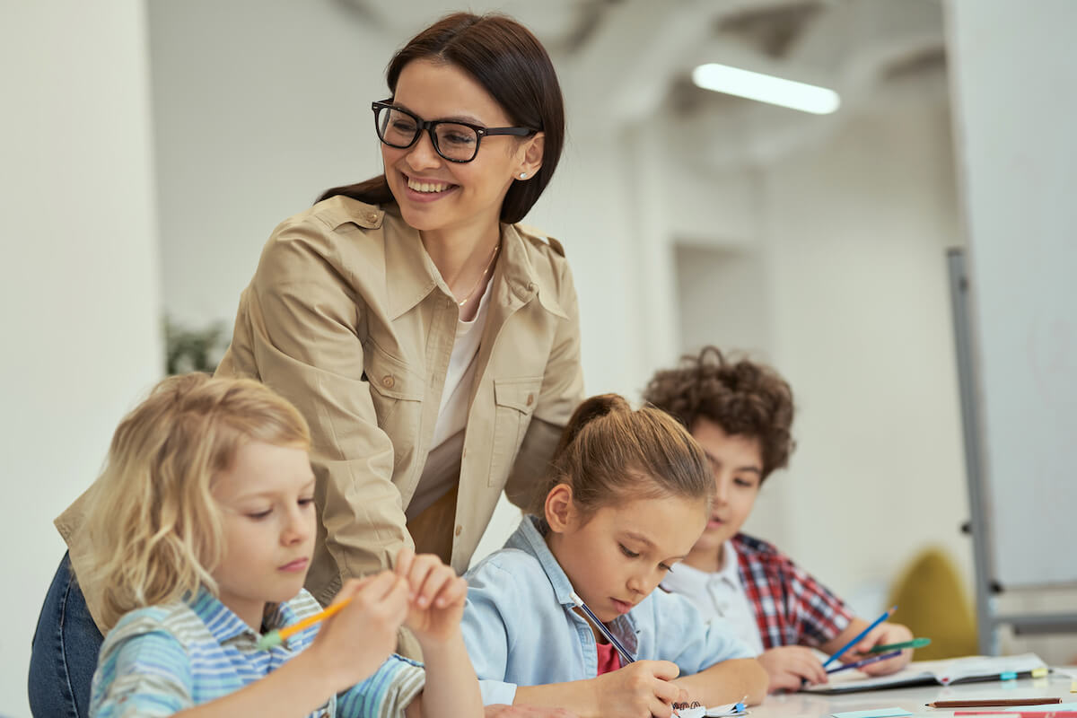 Decyzje kadrowe w szkole - pół etatu dla pracownicy świetlicy