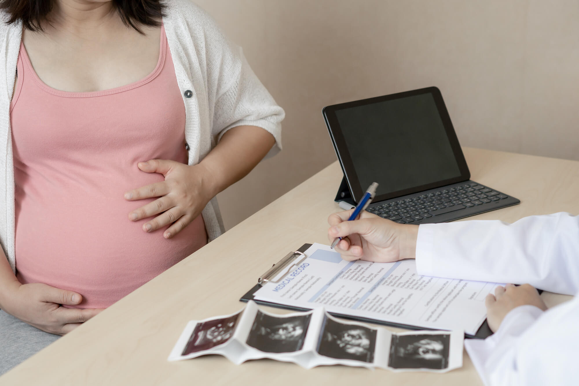 Ograniczenie wymiaru etatu nauczycielce w ciąży