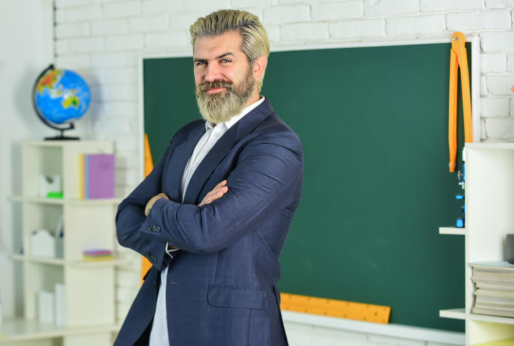 Zatrudnienie nauczyciela z długą przerwą w nauczaniu, jakie formalności są konieczne?