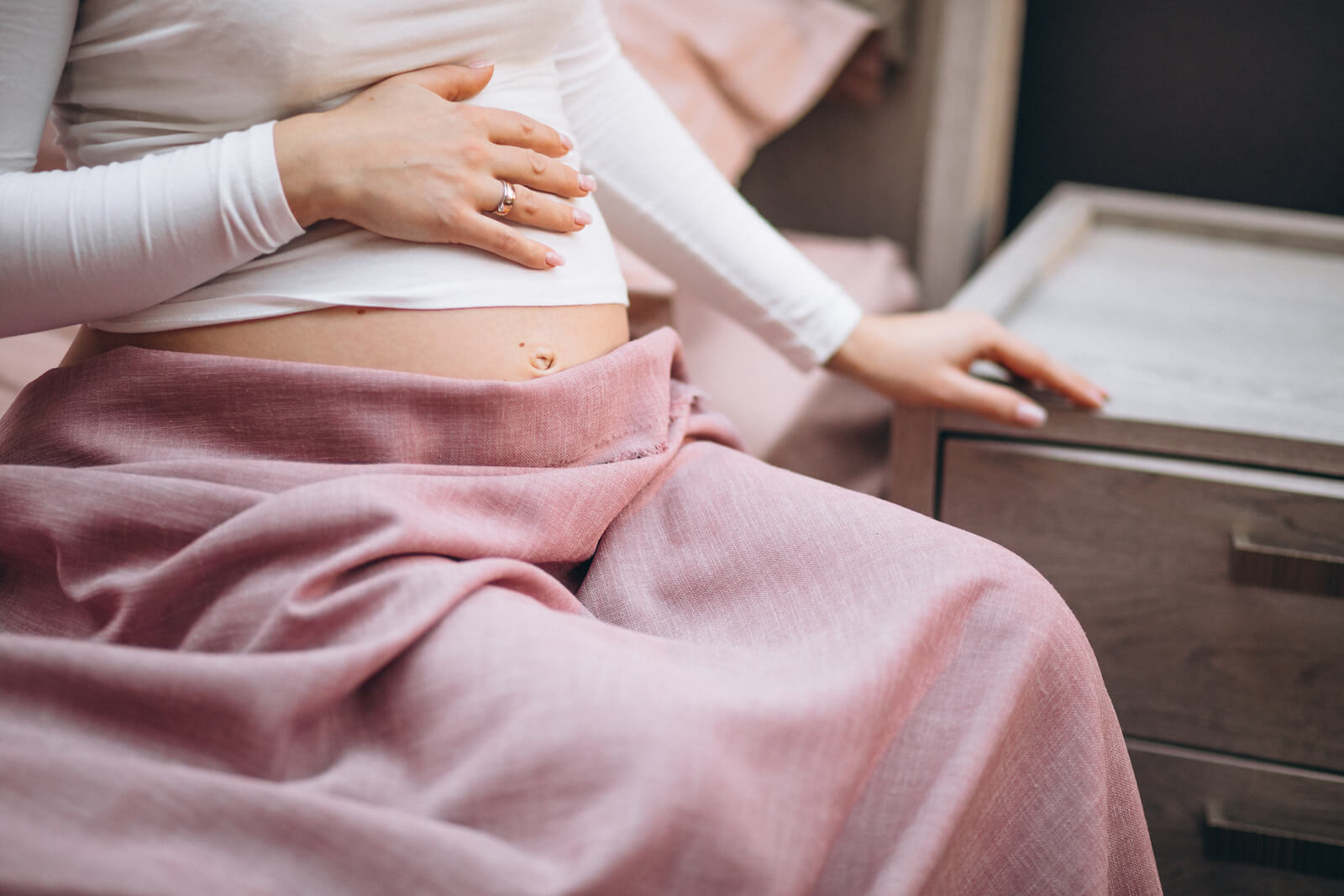 Dodatek zadaniowy a zwolnienie chorobowe w ciąży